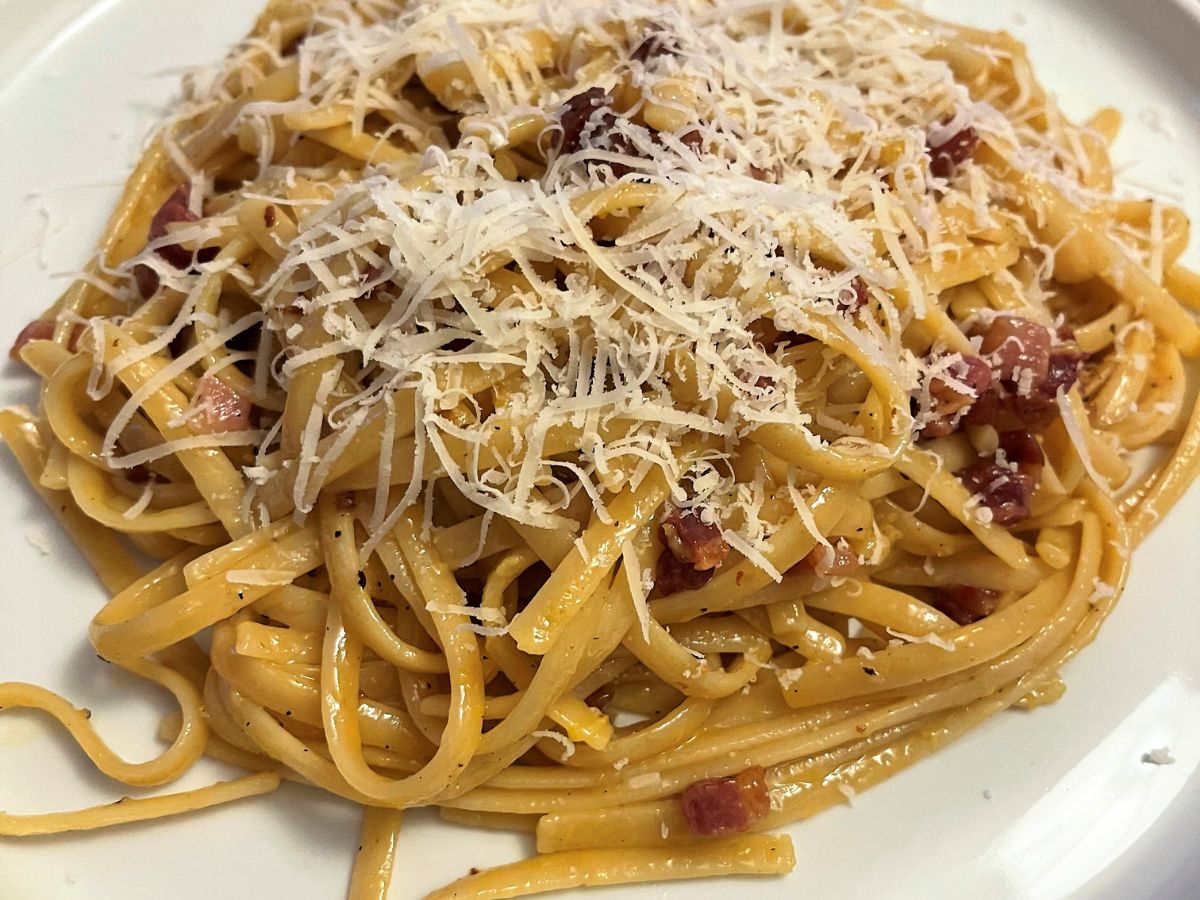 Homemade spaghetti carbonara | Delia Cooks