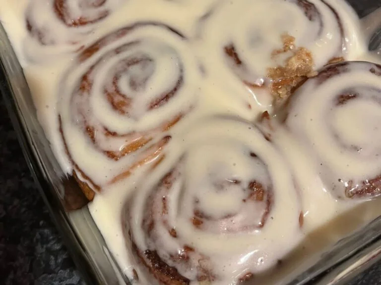 cinnamon rolls 1