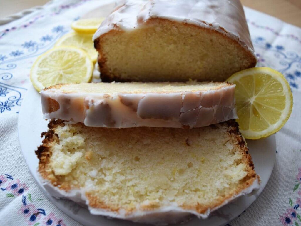 Lemon loaf cake